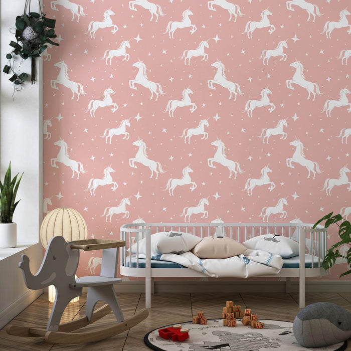 Papel de parede criança com padrões | Unicórnios brancos em fundo rosa