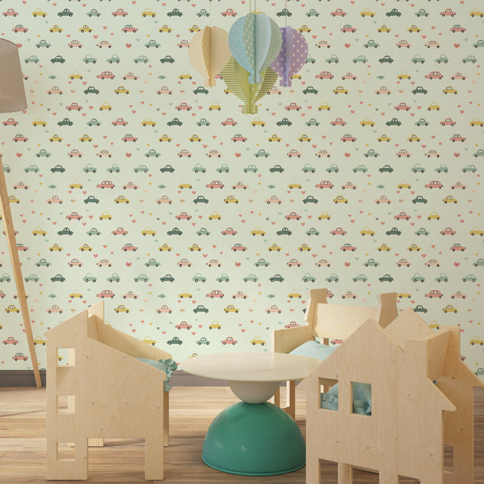 Papier peint chambre enfant à motifs | Voitures colorées et cœurs sur fond doux