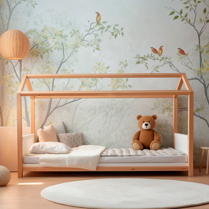 Babyzimmer Tapete | Verzauberter Wald mit singenden Vögeln und zartem Laub