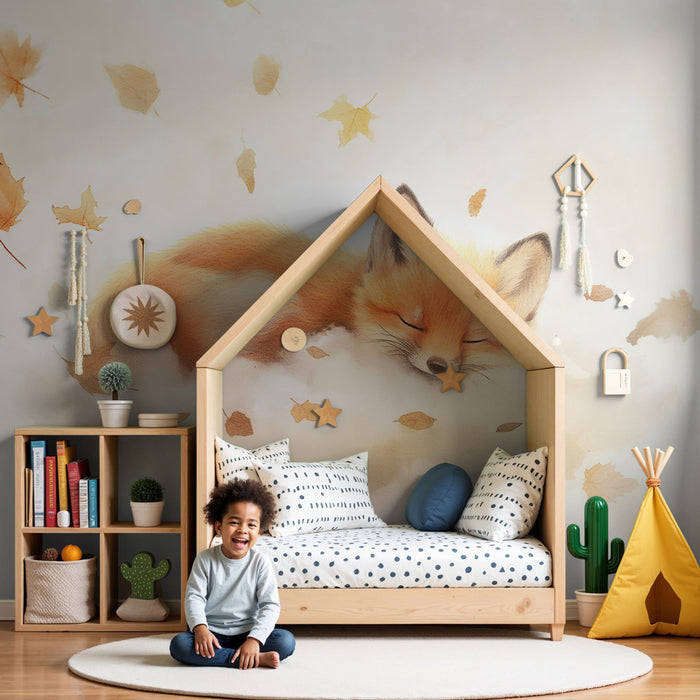 Papel pintado infantil | Pequeño zorro dormido entre las hojas de otoño