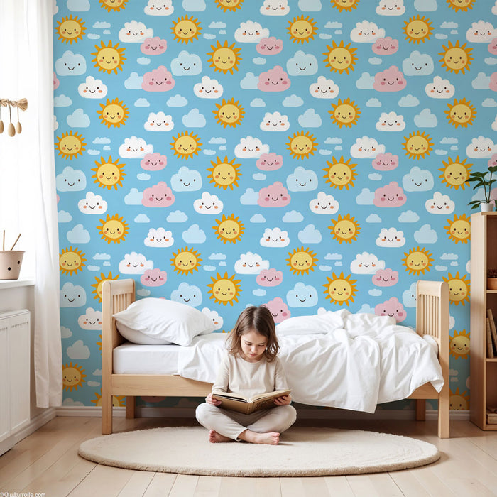 Kinderkamer behang met patronen | Zonnige lucht met lachende wolken