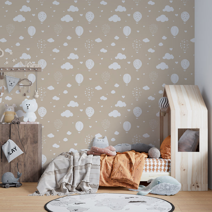 Papier peint chambre enfant à motifs | Montgolfières et nuages délicats