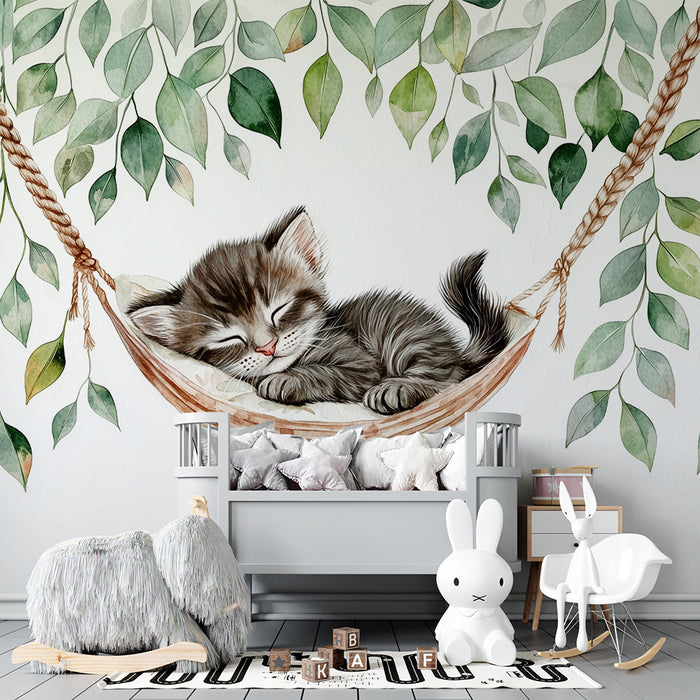 Babykamer behang | Slapende kitten en groene bladeren