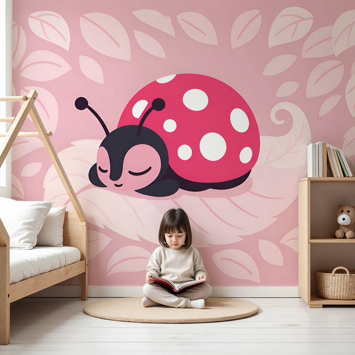 Papier peint chambre bébé | Coccinelle endormie sur feuillage rose