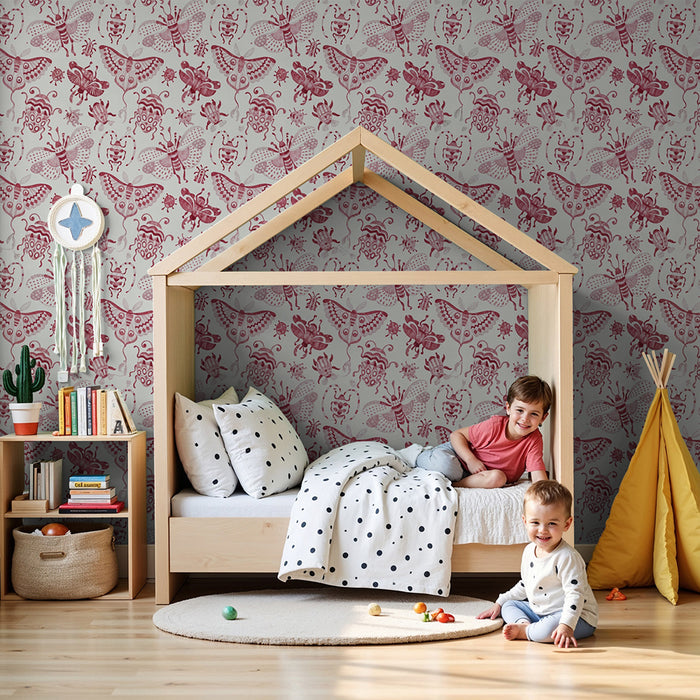 Lastenhuoneen tapetti | Taiteelliset hyönteismotiivit