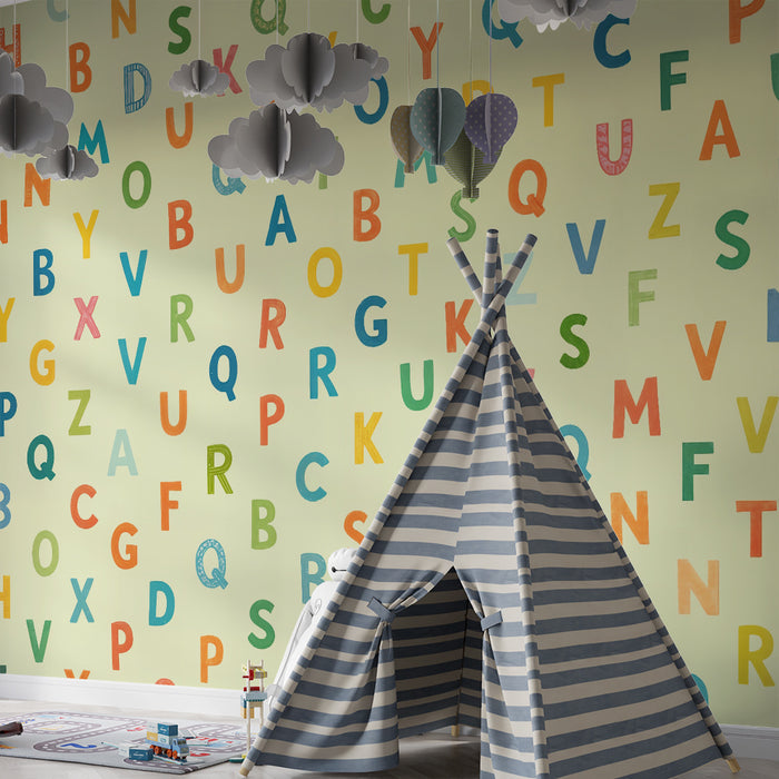 Barntapet | Färgstarkt alfabet grönt