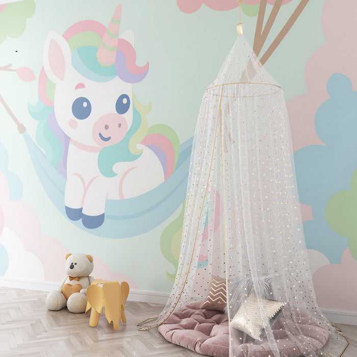 Lastenhuoneen tapetti | Vaaleanpastellinen yksisarvinen keinussa