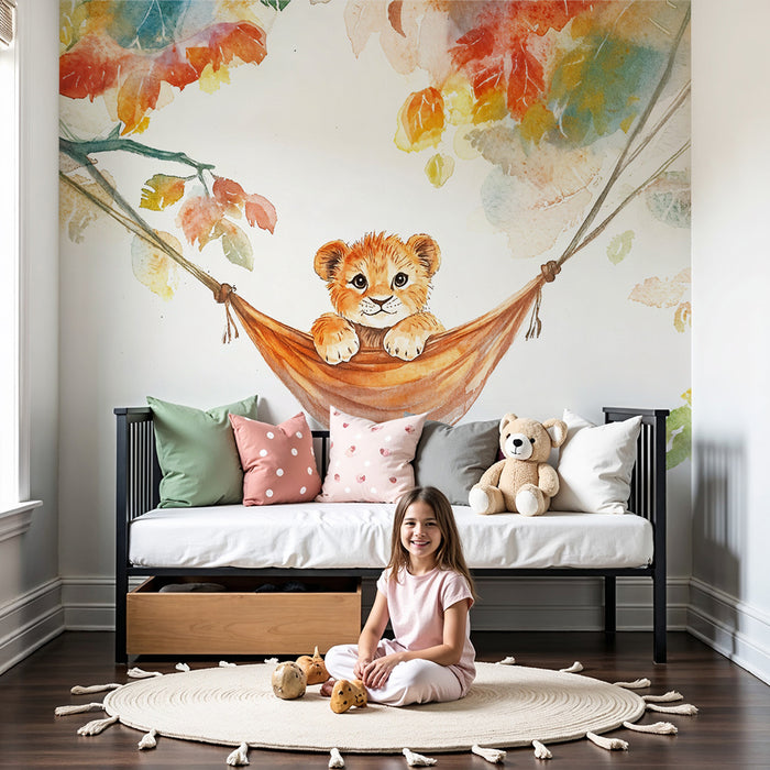 Papier peint chambre bébé | Lionceau dans un hamac de feuillage
