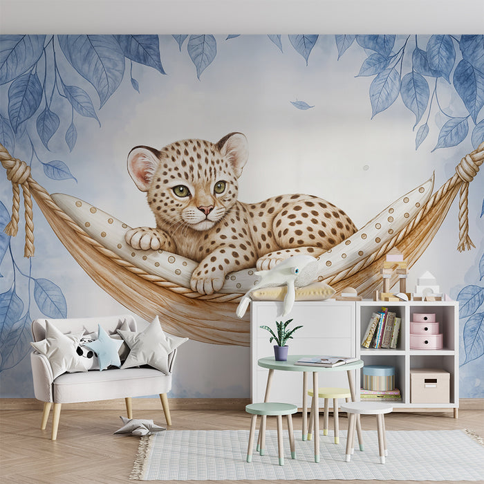 Papier peint léopard bébé | Douce rêverie dans un hamac