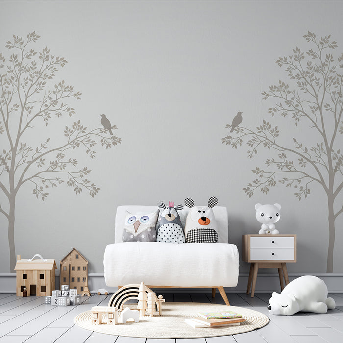 Papier peint chambre bébé | Arbres délicats avec oiseaux sur fond doux