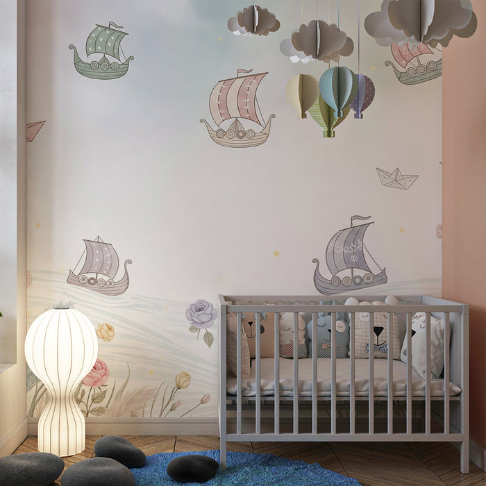 Babykamer behang | Kleurrijke boten en delicate bloemen op een rustgevende achtergrond