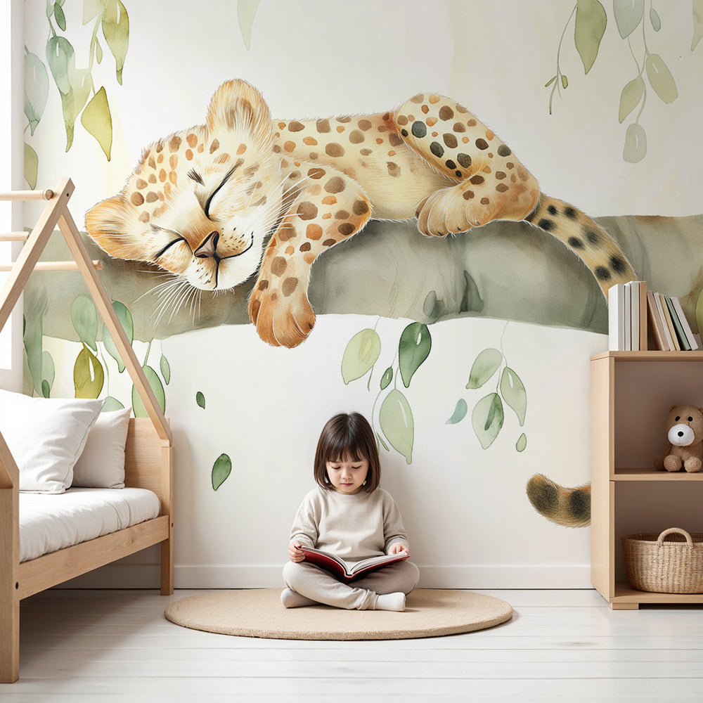 Tapet barnerom | Søvnig baby leopard på en gren med delikat løvwerkI18n  Error: Missing interpolation value \, image size:1000x1000