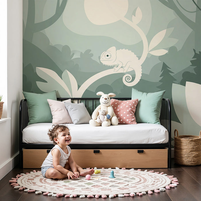 **Tapete fürs Babyzimmer | Verspieltes Chamäleon auf einer Liane im sanften Wald**