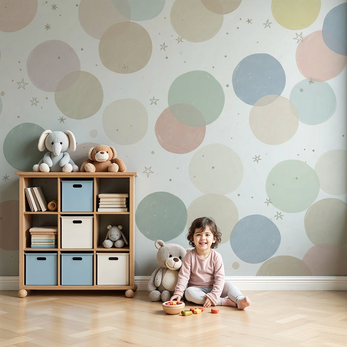Lastenhuoneen tapetti | Värikkäät ympyrät ja tähdet pehmeällä taustalla