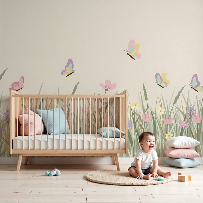 Børneværelse tapet | Farverige blomstermark og sommerfugle