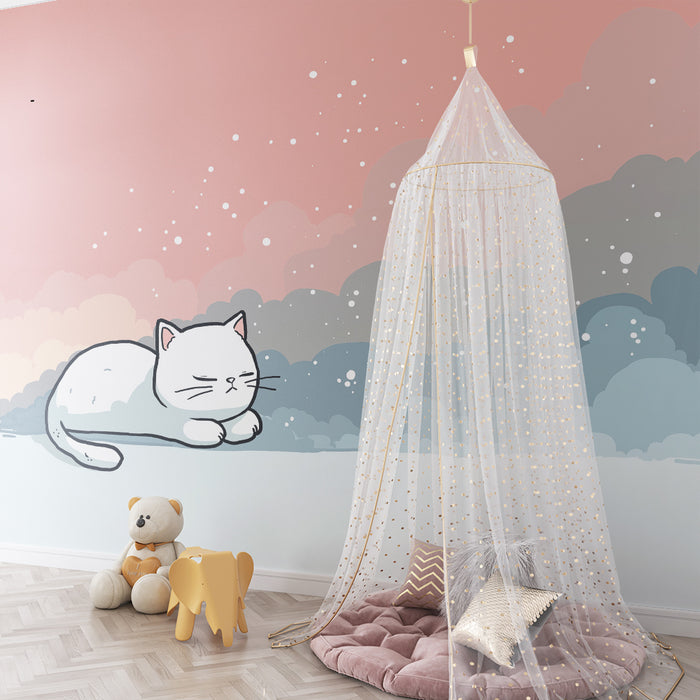 Barntapet | Lugn kattunge på en pastellfärgad molnig bakgrund