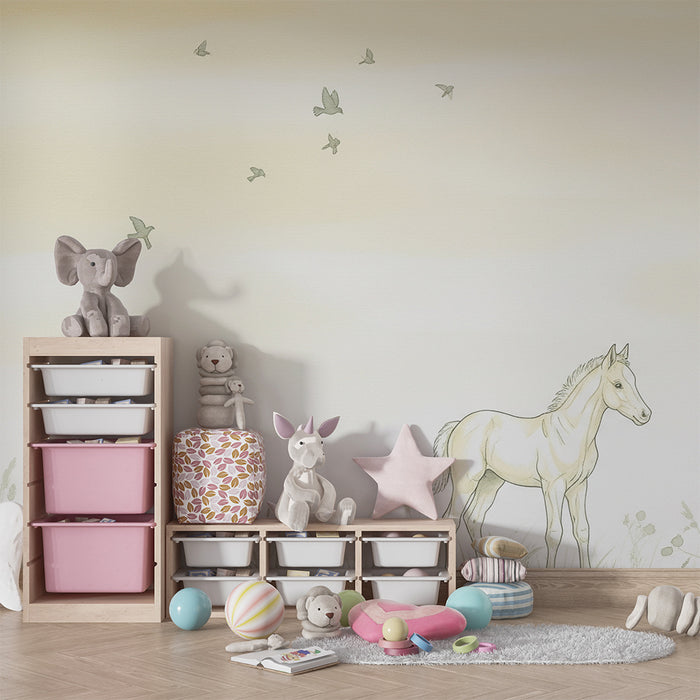Papier peint chambre bébé | Cheval blanc dans un paysage doux avec des oiseaux