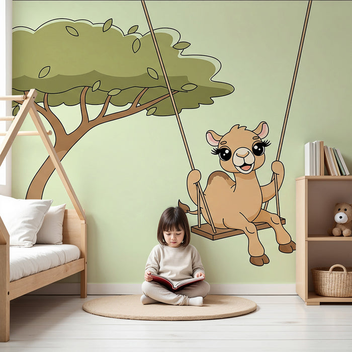 Papier peint chambre bébé | Chèvre joyeuse sur une balançoire sous un arbre