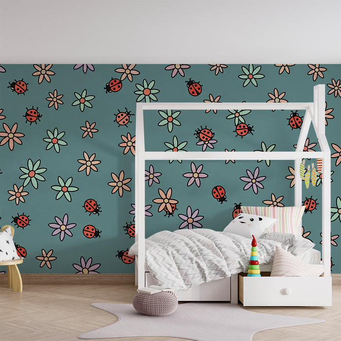 Behang kinderkamer | Lieveheersbeestjes en kleurrijke bloemen op blauwe achtergrond