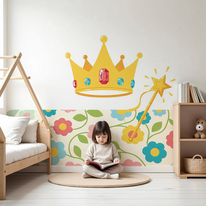 Papier peint chambre bébé | Couronne dorée et fleurs colorées pour une ambiance féerique