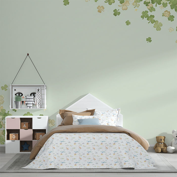 Papier peint chambre bébé | Douces feuilles de trèfle sur fond pastel
