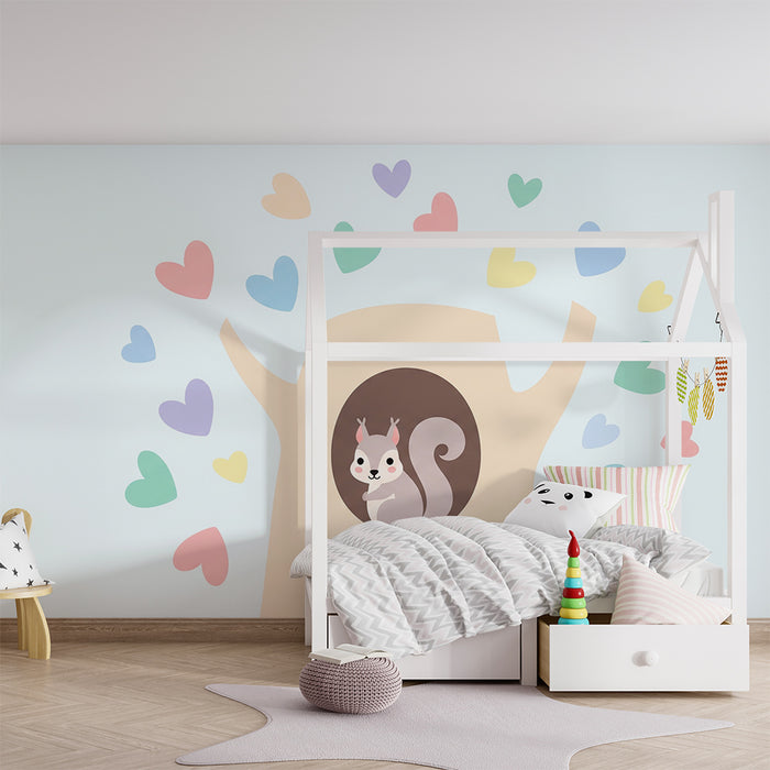 Babyzimmer Tapete | Niedliches Eichhörnchen in einem Baum mit bunten Herzen
