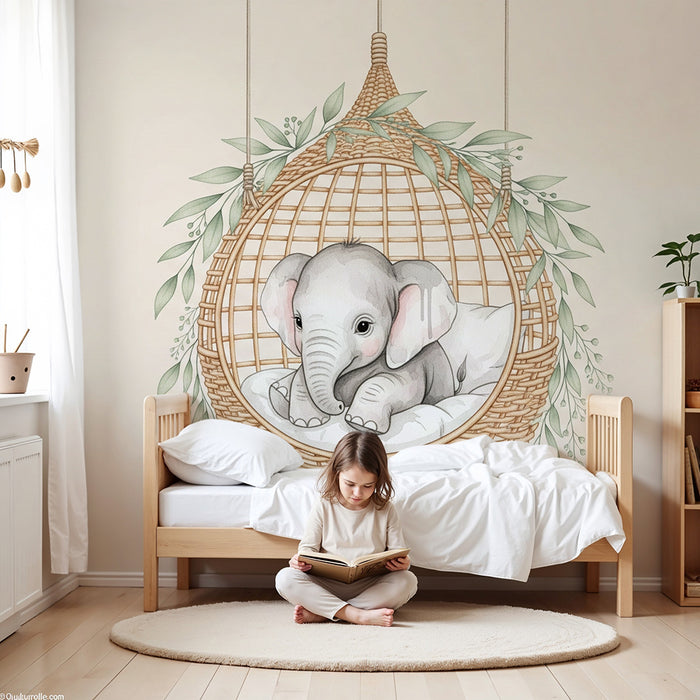 Tapet barnerom | Elegant elefant i en hengende kurv