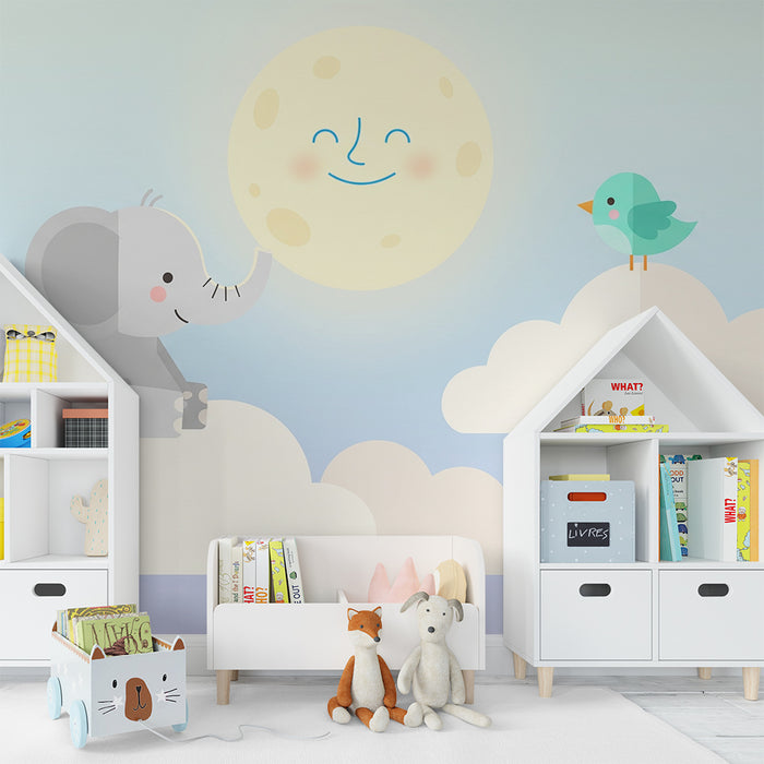 Barntapet | Elefant och fågel i molnen med en leende måne