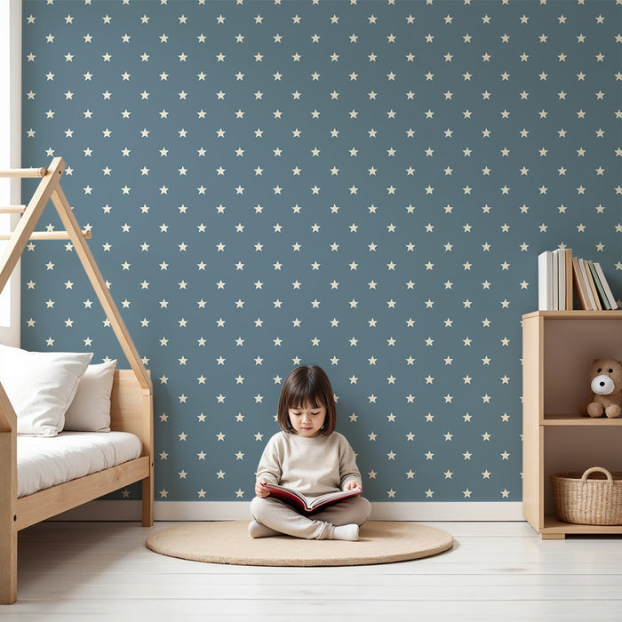 Papel de parede para quarto de bebé | Estrelas brancas sobre fundo azul sereno