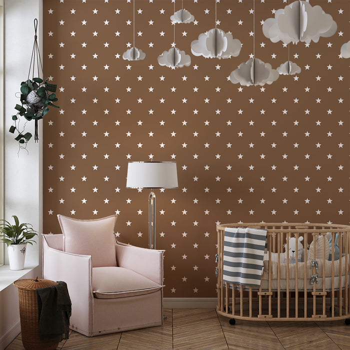 Χαρτί τοιχογραφίας βρεφικού δωματίου | Λευκά αστέρια σε απαλό καφέ φόντο