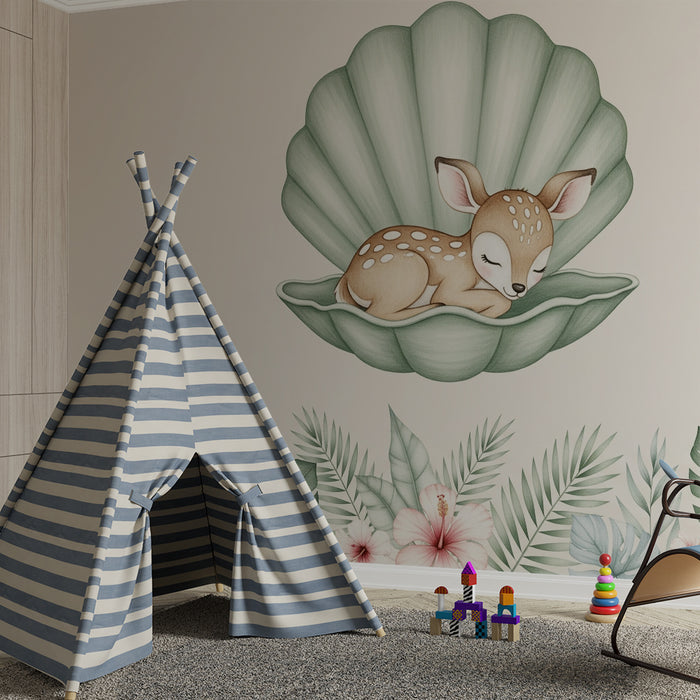 Papier peint chambre bébé | Faon endormi dans une coquille avec des fleurs tropicales