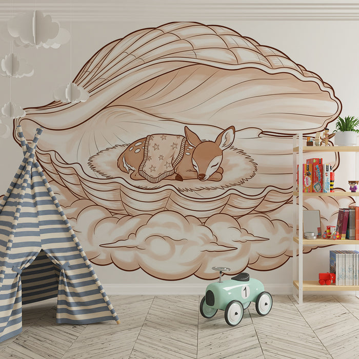 Papier peint chambre bébé | Faon endormi dans une coquille sur un nuage doux