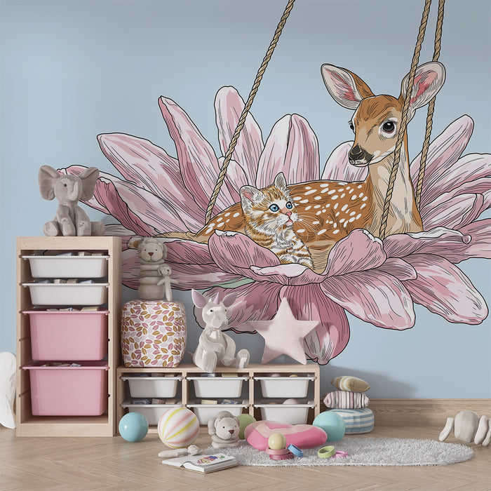 Babykamer behang | Fawn en kitten rustend op een delicate bloem