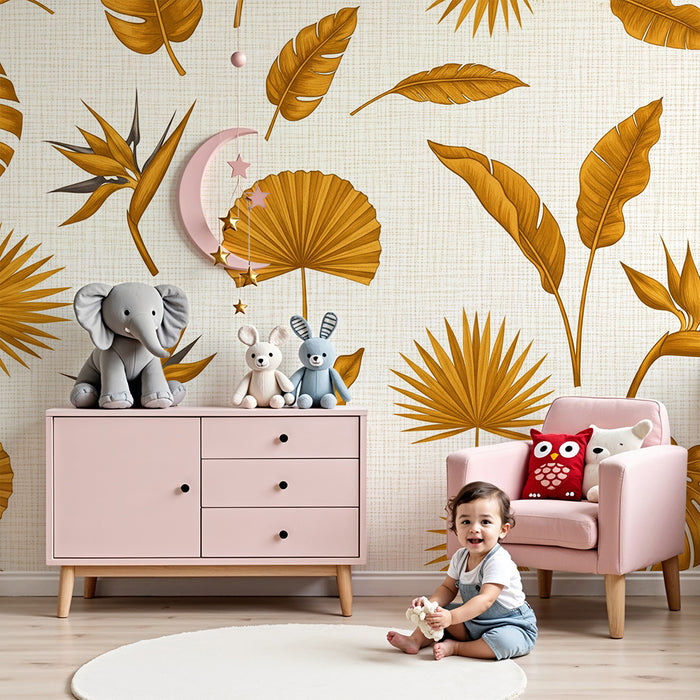 Papier peint chambre bébé | Feuilles tropicales dorées sur fond clair