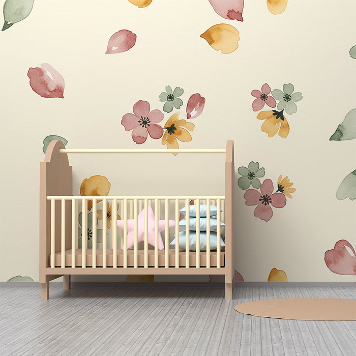 Barntapet | Delikata akvarellblommor på krämig bakgrund