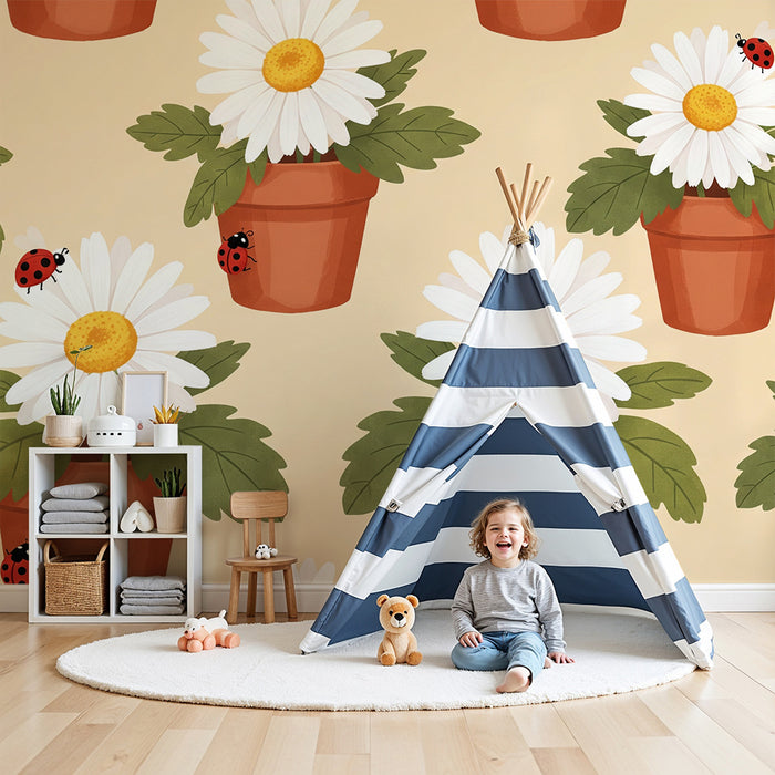 Behang babykamer | Madeliefjes en lieveheersbeestjes op een zachte achtergrond