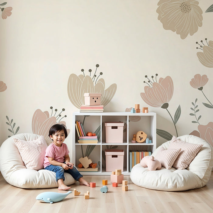 Babyzimmer Tapete | Zarte Blumen in sanften Farbtönen auf cremefarbenem Hintergrund