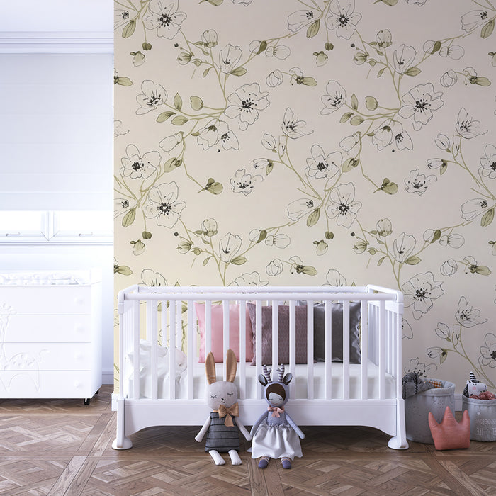 Tapet till babyrum | Känsliga blommor och mjukt bladverk på krämfärgad botten