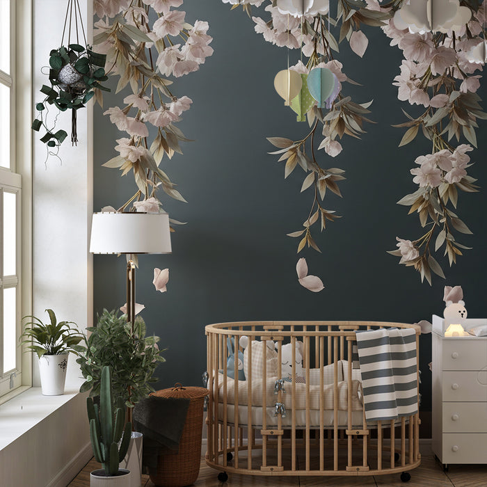 Tapety dla dzieci | Delikatne kwiaty i opadłe płatki na ciemnym tle