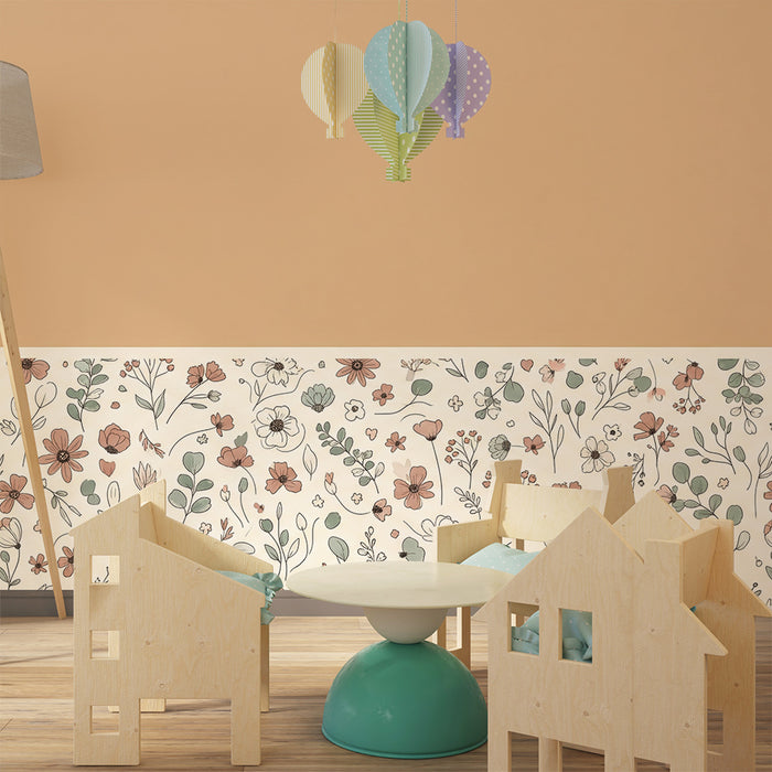 Tapet pentru camera copilului | Flori delicate pe fundal delicat cu accente teracotă