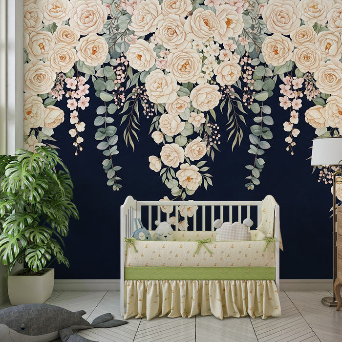 Babykamer behang | Delicate bloemen op een marine achtergrond voor een zachte sfeer
