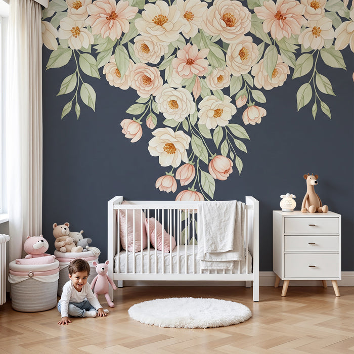 Babykamer behang | Bloemen en bladeren die vallen op een donkerblauwe achtergrond