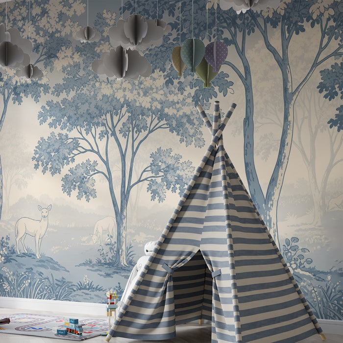 Papel pintado habitación bebé | Bosque tranquilo con animales y follaje delicado
