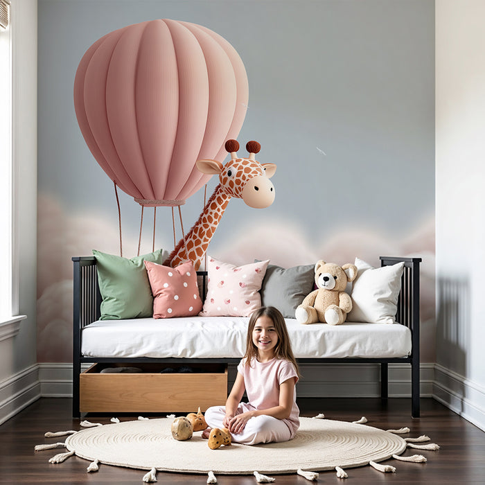 Papel pintado infantil | Jirafa en un globo aerostático sobre las nubes