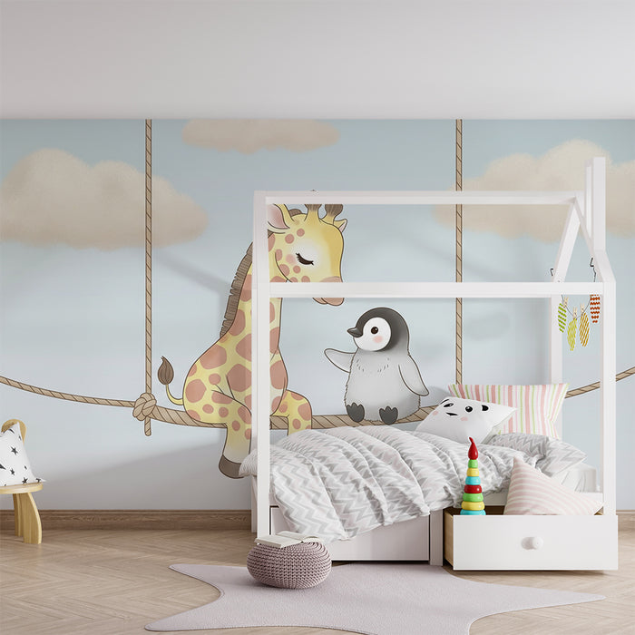 Papel pintado infantil | Jirafa y pingüino en un columpio