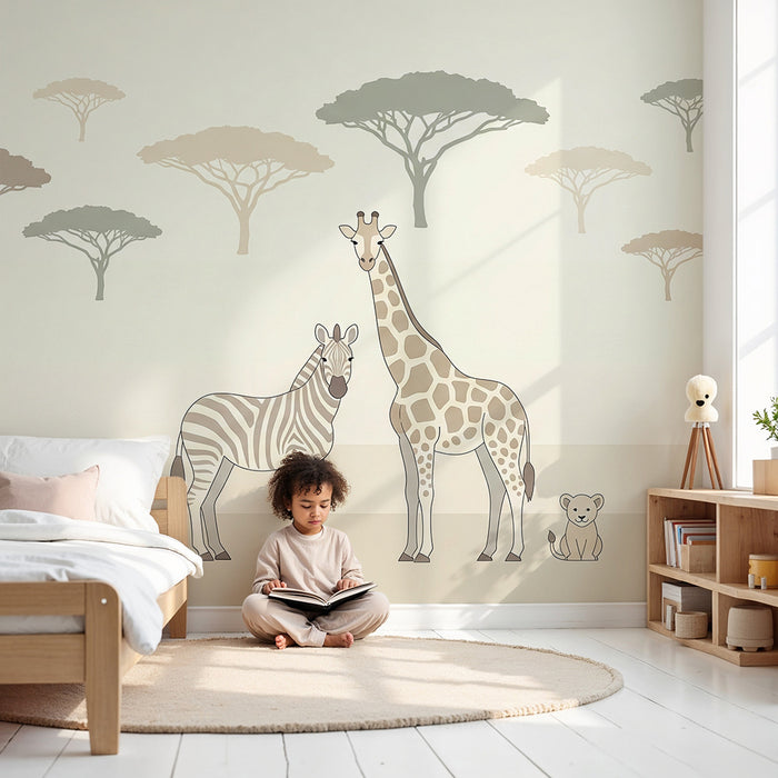 Papier peint chambre bébé | Girafe zèbre et lionceau dans un paysage apaisant