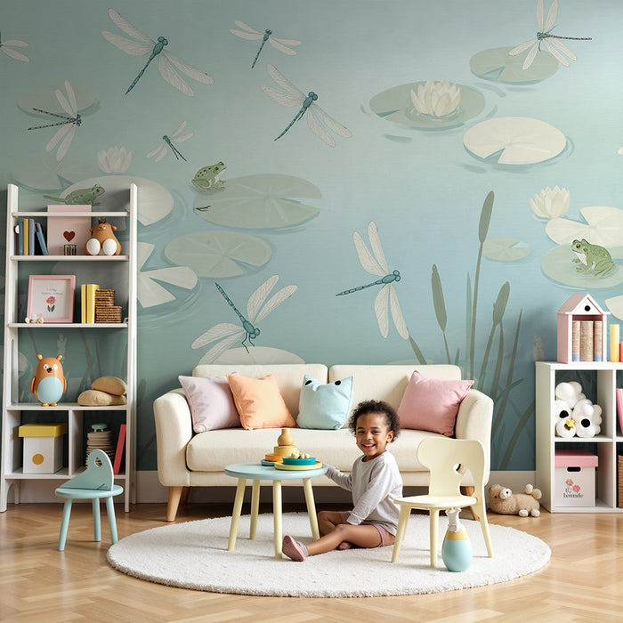 Papier peint chambre bébé | Grenouilles et libellules sur un étang paisible