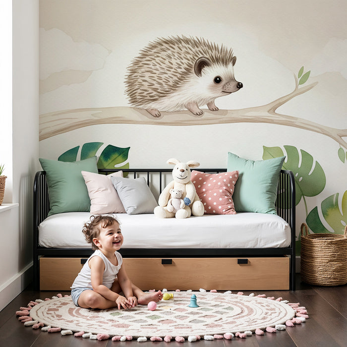 Papel de parede quarto bebê | Ёж на клон сред тропически листа