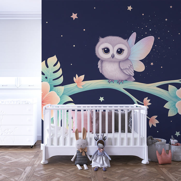 Barntapet | Söt uggla med vingar och exotiska blommor under en stjärnklar himmel