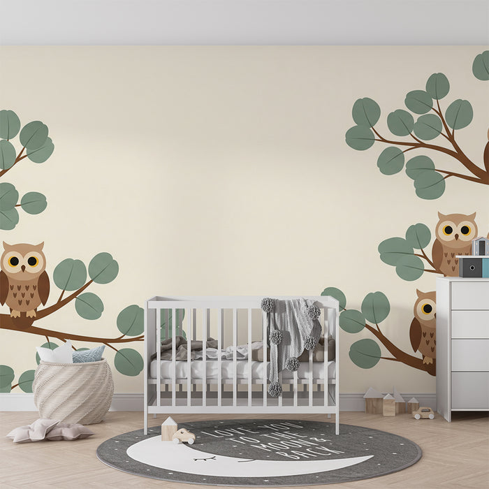 Papier peint chambre bébé | Hiboux mignons perchés sur des branches feuillues